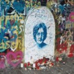 Podcasty o Lennonově zdi
